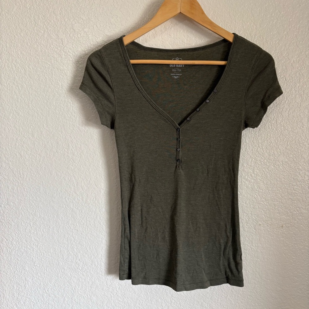 Y2K Old Navy Button Down Short Sleeve V-Neck Henley Forest Green Size XS 2000s